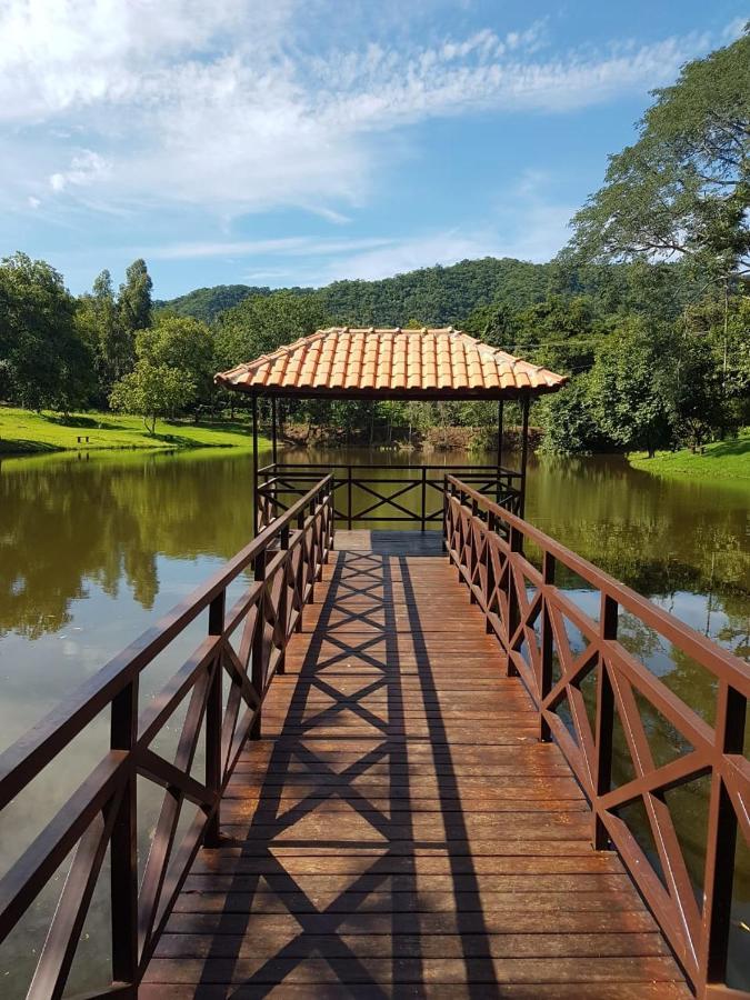 Pousada Fazenda Peroba Rosa Pedregulho Extérieur photo